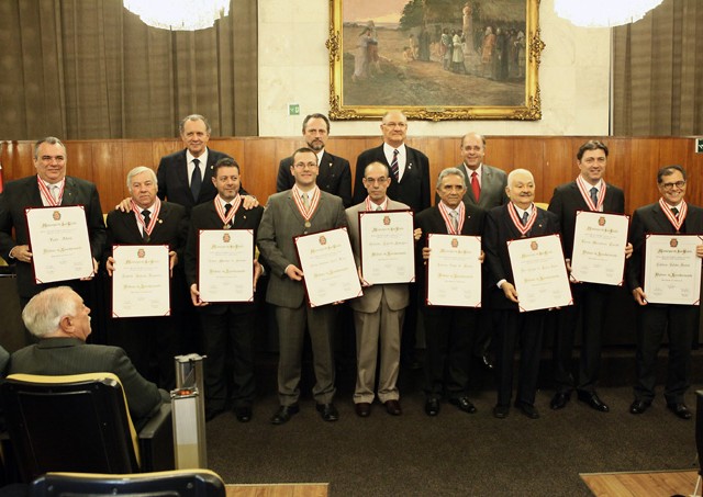 PREMIO MEDALHA JOSE BONIFACIODIA DO MACOM-04-09-15-ABUENO2620-300ABRE