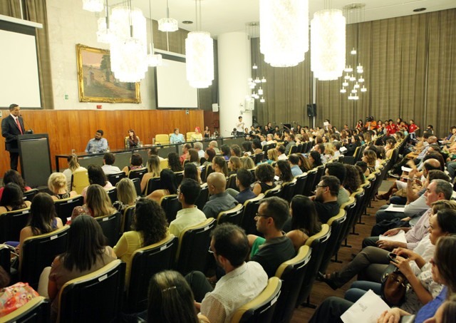 SS PREMIO PAULO FREIRE DE QUALIDADE DO ENSINO FUNDAMENTAL-18-09-15-ABUENO5677abre