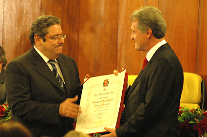 Reinaldo Passadori recebe Medalha Anchieta e Diploma  de Gratidão da Cidade de São Paulo 