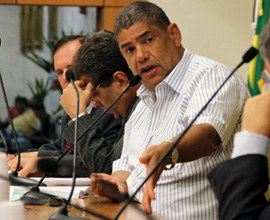 CCF-ORCAMENTO-30-11-2010-RenattodSousa-_094-72-NOTICIA