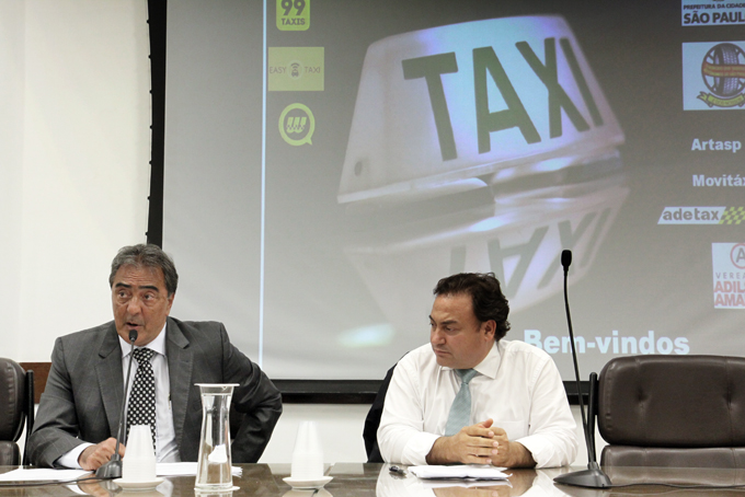 DEBATE_APLICATIVO_TAXI-11-11-2014-ANDRE-EDIT-2015-72ABRE