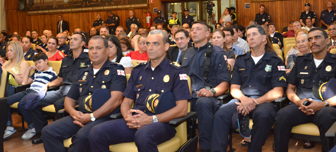 HOMENAGEM-GUARDA-CIVIL-16-09-2013-SMELE-2546-72-ABRE-