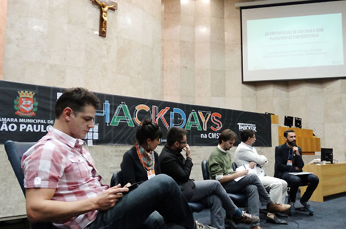 HACKDAY-06-06-2014-FRANCA-01205-72ABRE