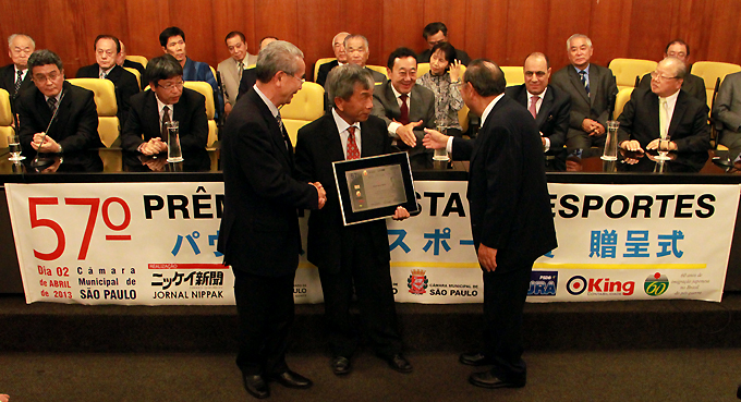 PREMIO-ESPORTES-242013-Rtto_0330-72-ABRE